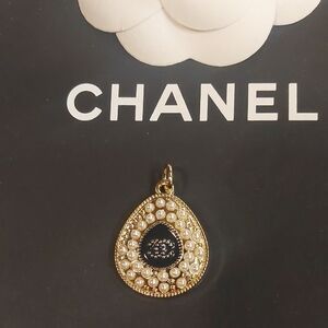 CC Gold Zipper Pull Charm